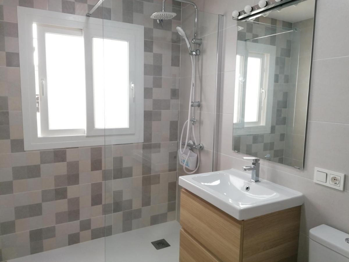 Apartamento Suite Arco De La Villa,Solo Familia Y Parejas,Parking Gratuito Conil De La Frontera Buitenkant foto